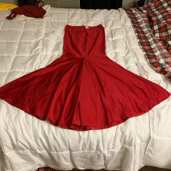 Red Mermaid Maxi Skirt - Picture 2 of 3
